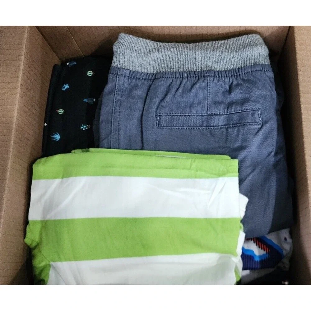 EUC Huge Lot  Of Boys Clothes 10 pieces ALLSEASON Boys Clothes Size 18-20 XL‎